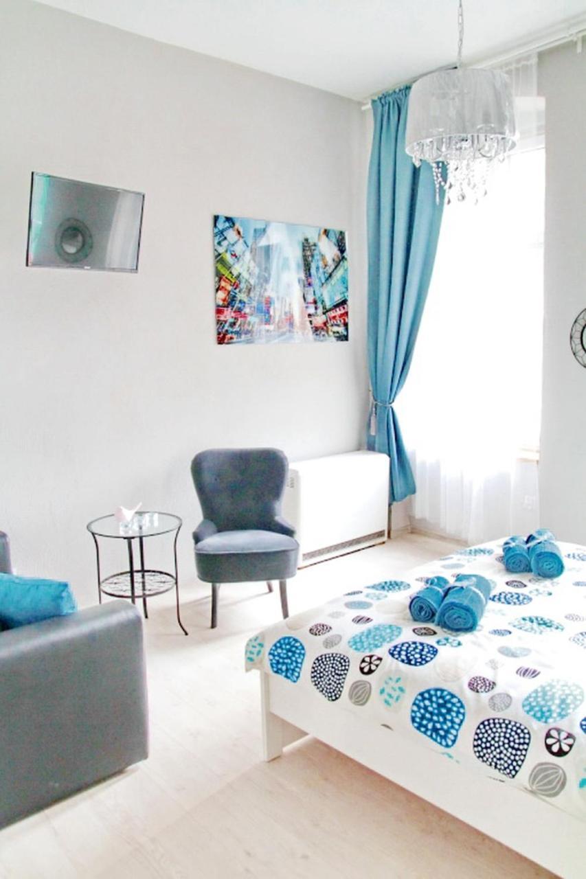 Homestay Grey